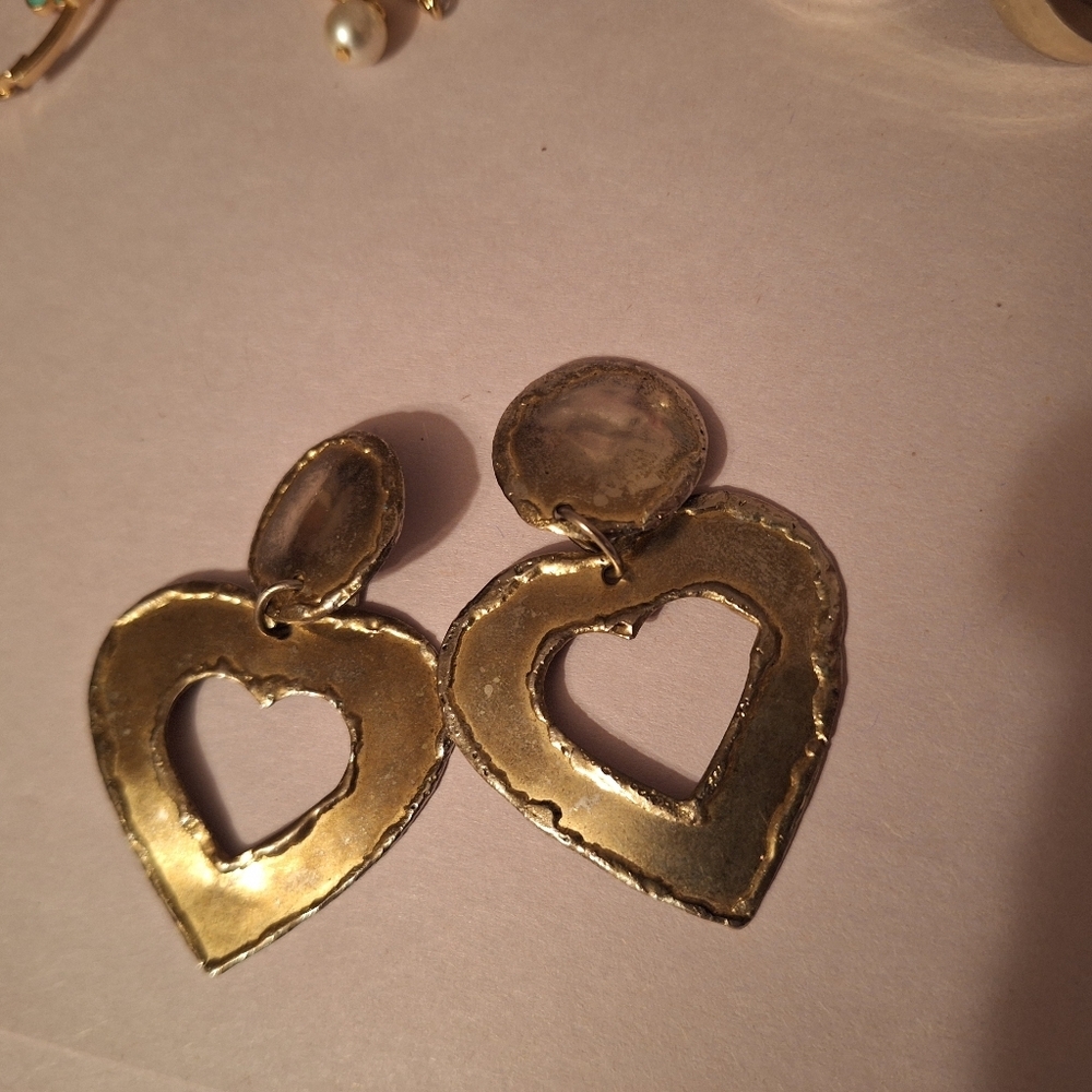 Fabulous Lot of Vintage Earrings Maximalism Edgy Boho Hippie ART TEACHER STYLE - Picture 8 of 10